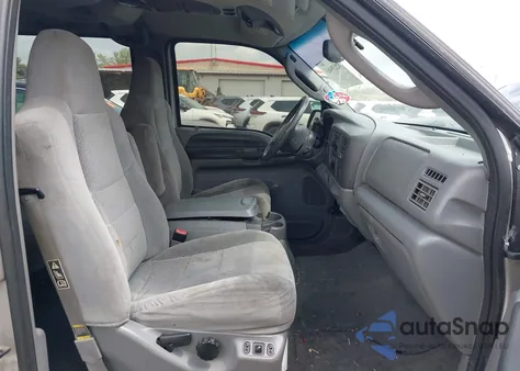 2003 Ford Excursion Xlt z USA, uszkodzony, nr VIN 1FMNU41L43EB30294